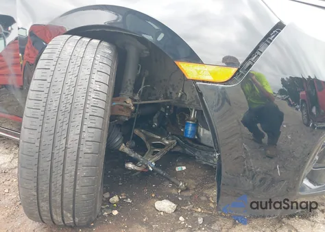 2021 Honda Odyssey Touring z USA, uszkodzony, nr VIN 5FNRL6H82MB028272